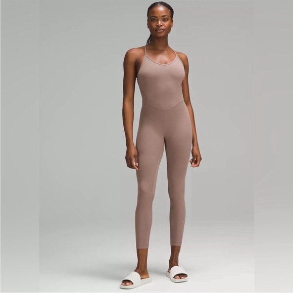 Lululemon 🏷️ Align Cross-Back Bodysuit 25” - size 10- Taupetastic TPTC
